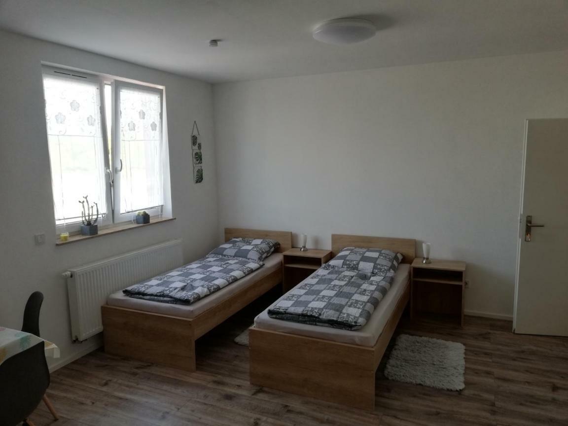 Am Muehlbach0 Hotel Bodenheim Bagian luar foto